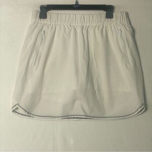 T By Talbots White Skorts Size Medium